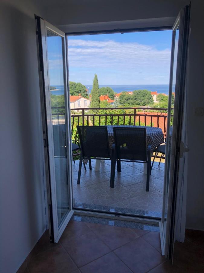 Apartman Sara Rovinj Exterior foto