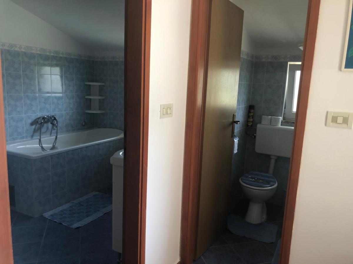 Apartman Sara Rovinj Exterior foto
